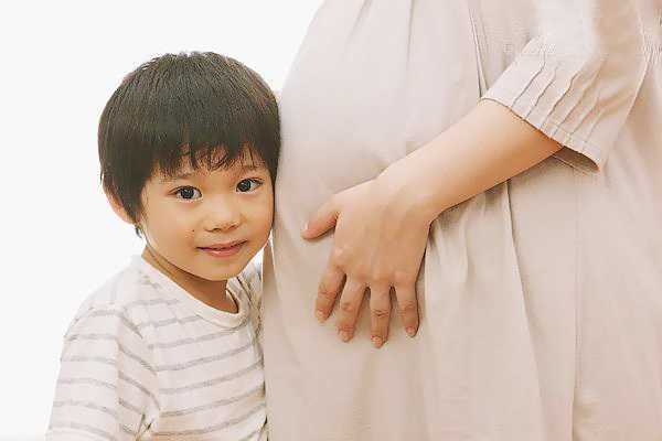 <b>广州想代孕，广州女子怀孕8次产下一斤宝宝多次流产还能怀孕吗</b>